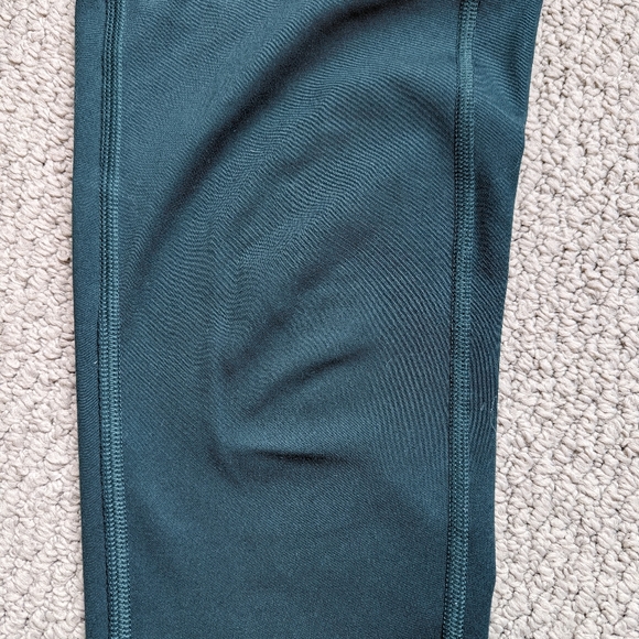 Girlfriend Collective 23 3/4" compressive leggings in Moss size S - Picture 4 of 4